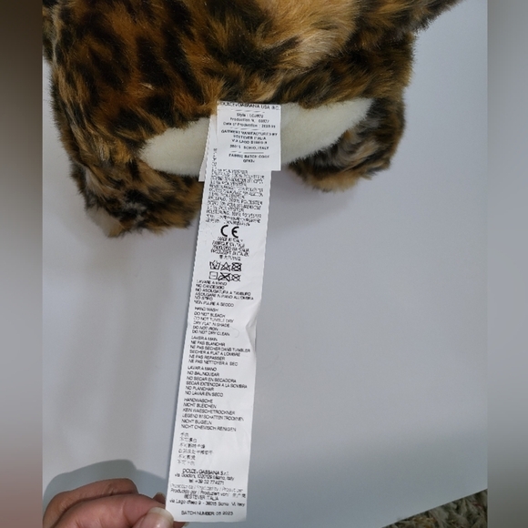 Dolce & Gabbana Leopard Mascot Soft Toy - Picture 10 of 16